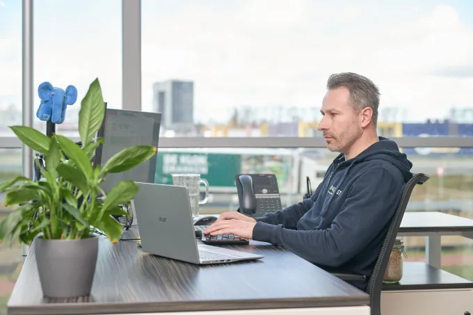 LinQhost hosting expert